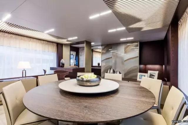 意大利豪華游艇法拉帝850