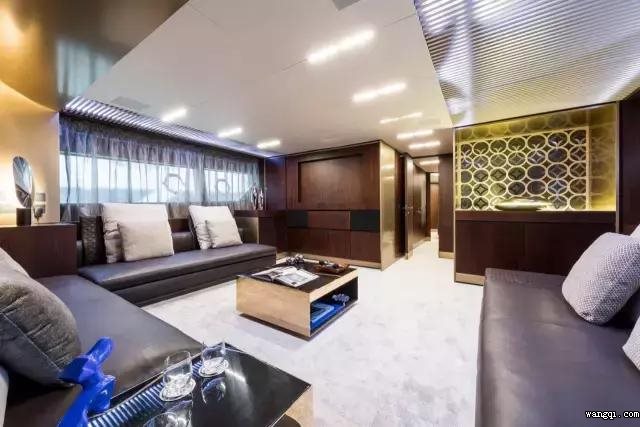 意大利豪華游艇法拉帝850